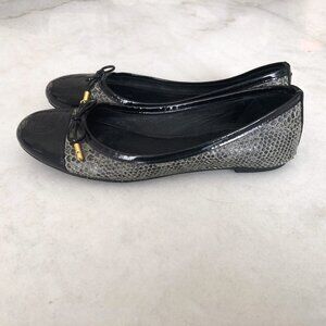 Tory Burch cap toe ballet flats / shoes, black patent leather & snakeskin, bows